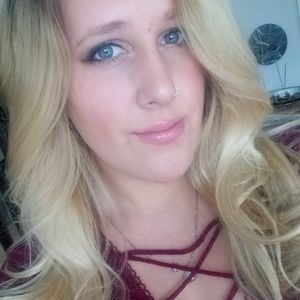 Meet your Posher, Aimee